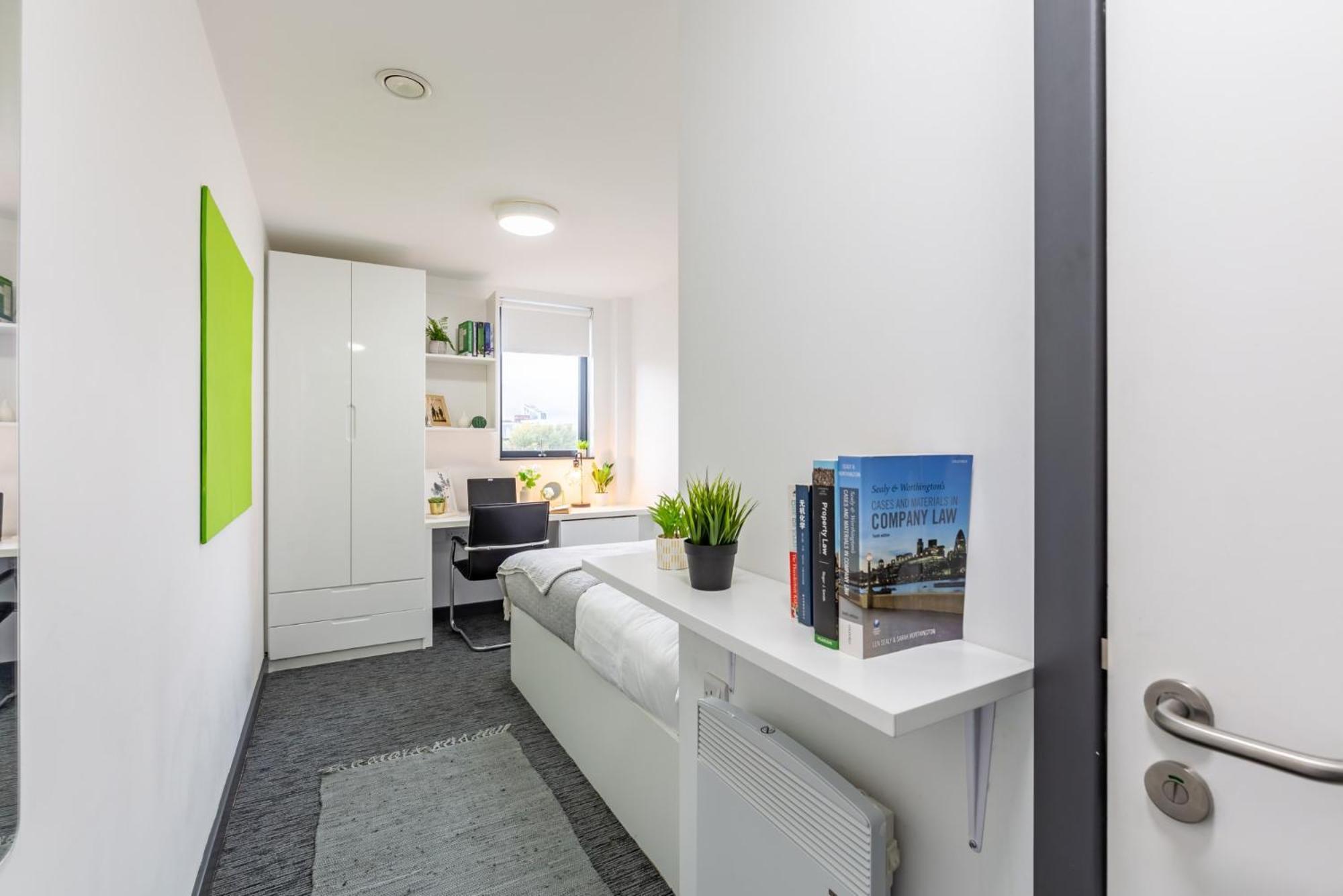 Apartment For Students Only Glassworks